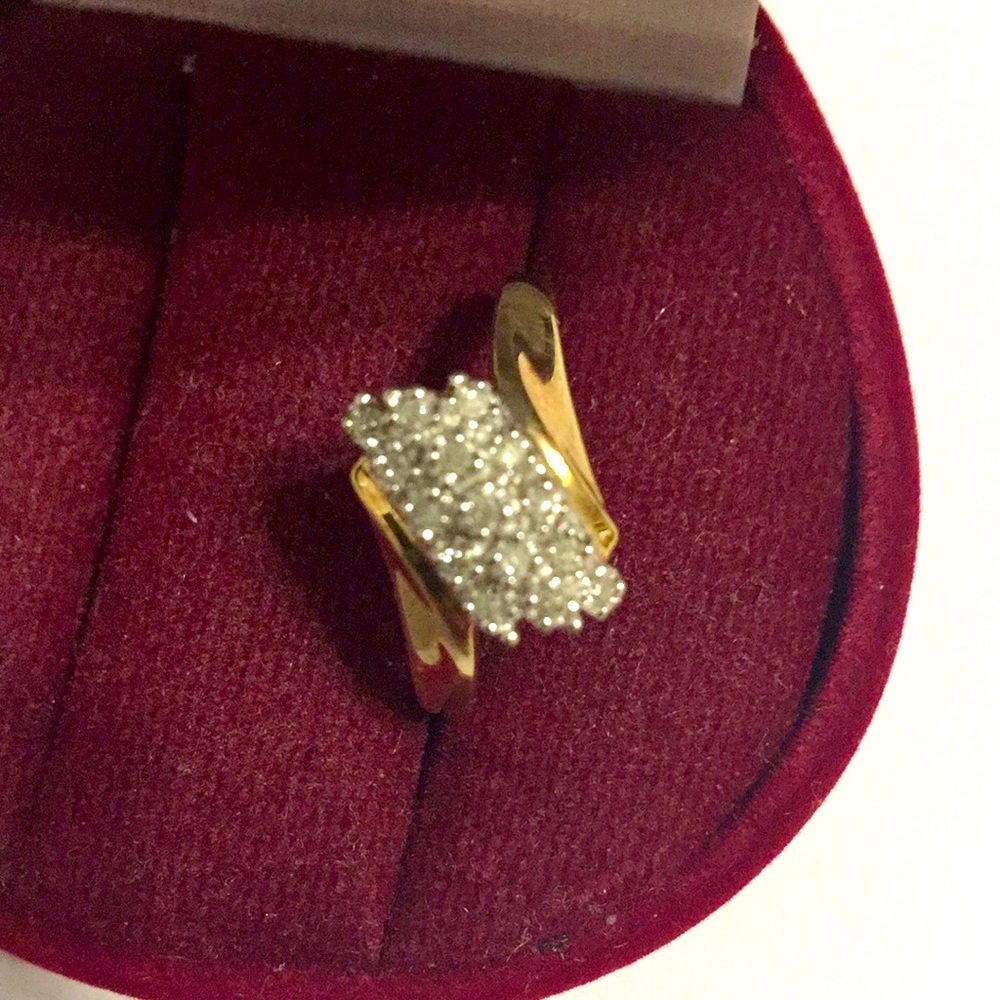 10k gold diamond ring